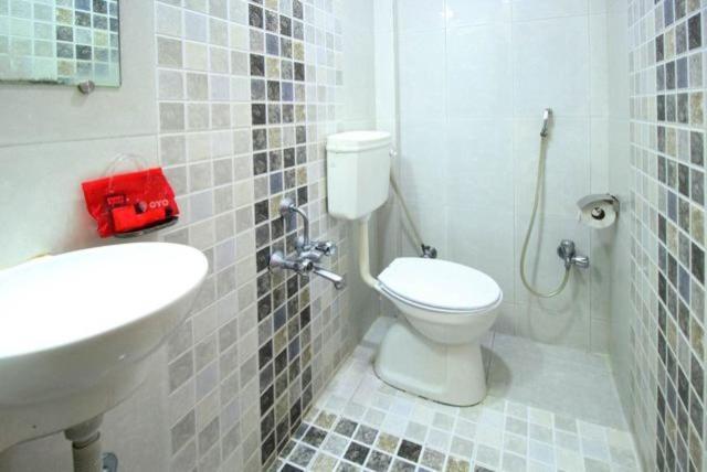 Hotel Royal Apple アーメダバード エクステリア 写真